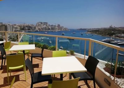 Terraza alojam Sliema
